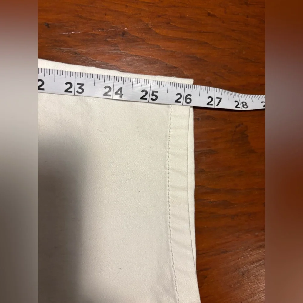 Liz Claiborne Women's white classic straight crop pants size 10 NWT - Picture 7 of 7